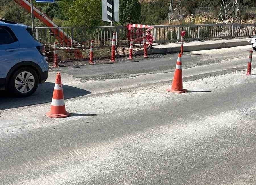 Bilecik’te dün bir ayağında yaşanan toprak kayması sonucu güvenlik açısından
