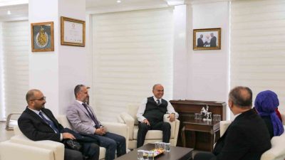 Düzce Belediye Başkanı Dr. Faruk Özlü, Düzce Atatürk Devlet Hastanesi’ne