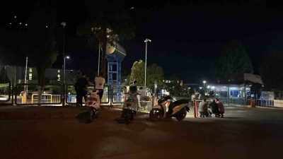 Sakarya’nın Hendek ilçesinde vardiya esnasında iki çelik boru arasına sıkışan