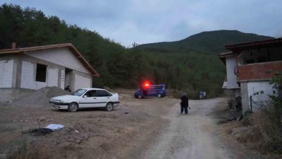 Kastamonu-Karabük sınırında süren iki orman yangını sebebiyle 6 köy tahliye