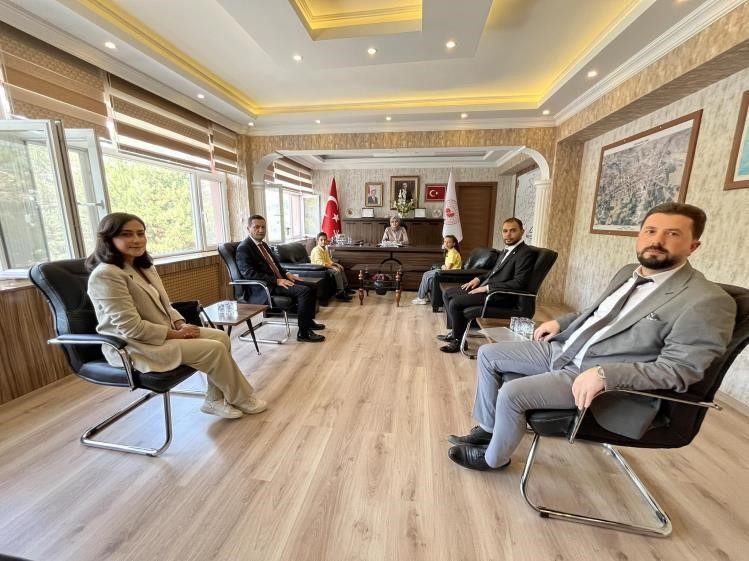 Kaymakam Kılıç, eğitimcileri ağırladı Gölpazarı Kaymakamı Feyza Nur Kılıç, 2025-2026 eğitim ve öğretim yılının