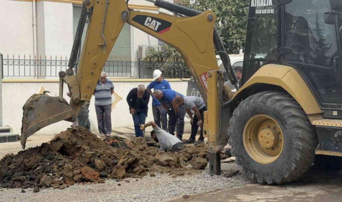 Kocaeli’nin Darıca ilçesinde altyapı çalışması sırasında doğal gaz borusu delindi.