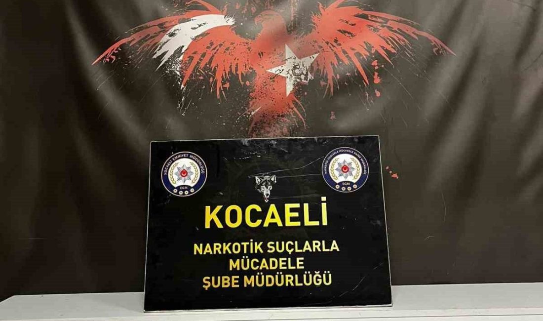 Kocaeli’de narkotik polisi uyuşturucuya geçit vermedi: 4 kişi tutuklandı Kocaeli Emniyet Müdürlüğü’nün Gebze ve İzmit ilçelerinde düzenlediği operasyonlarda 7