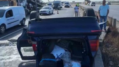 Kocaeli’nin Dilovası ilçesinde oto çekiciyle çarpışan otomobilin devrilmesi sonucu meydana