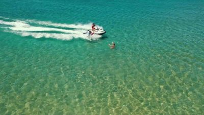 Kocaeli’de KOSKEM ekipleri, sahillerde boğulmalara karşı hayat nöbetini sürdürüyor. Ekipler,