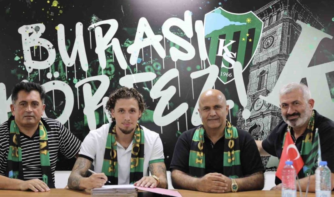 Kocaelispor, sol kanat Darko Churlinov’u transfer etti Trendyol Süper Lig’de transfer çalışmalarını sürdüren Kocaelispor, kadrosuna Kuzey Makedonyalı