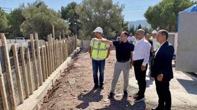 Körfez’de inşa edilecek Çamlıtepe Spor Kompleksi’nin yapım çalışmalarına başlandı. İçerisinde