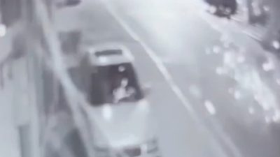 Kocaeli’nin Çayırova ilçesinde bir kişinin yol kenarına attığı ve el