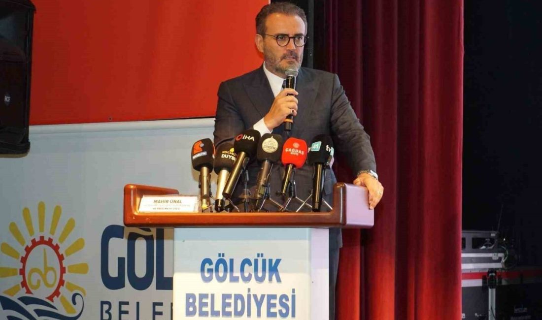 Kocaeli’nin Gölcük ilçesinde düzenlenen “Hareket Dergisi ve Nurettin Topçu Sempozyumu”