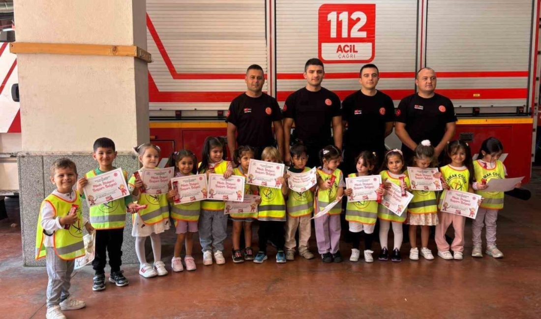 Düzce Belediyesi İtfaiye müdürlüğü her yaştan konuklarını ağırlamaya ve itfaiyenin