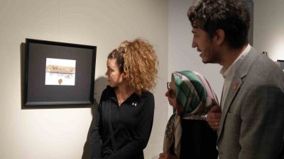 Kastamonu’da düzenlenen sergide, eski dünyanın mitolojik öğelerini konu alan baskı