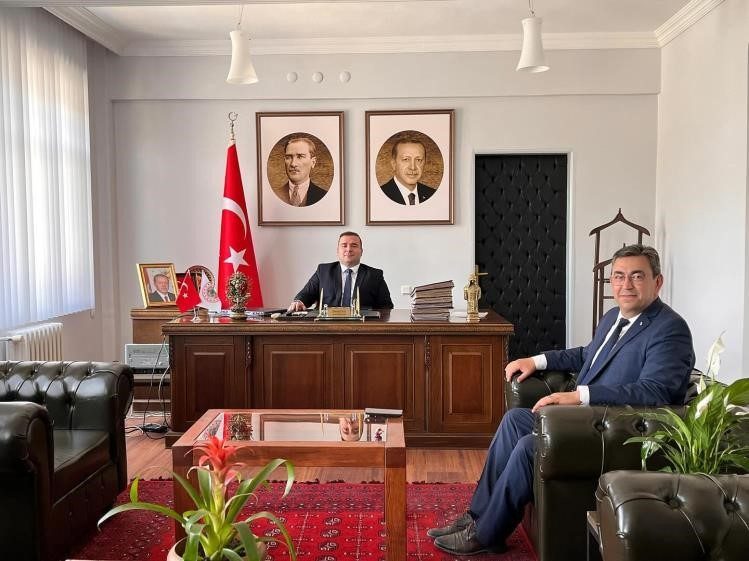 Bilecik’in İnhisar ilçesinde göreve yeni başlayan Kaymakam Mücahit Ünal, hayırlı