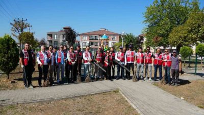 Düzce Belediyesi bünyesinde yürütülen Temiz Şehir Düzce kampanyasına destek sürüyor.