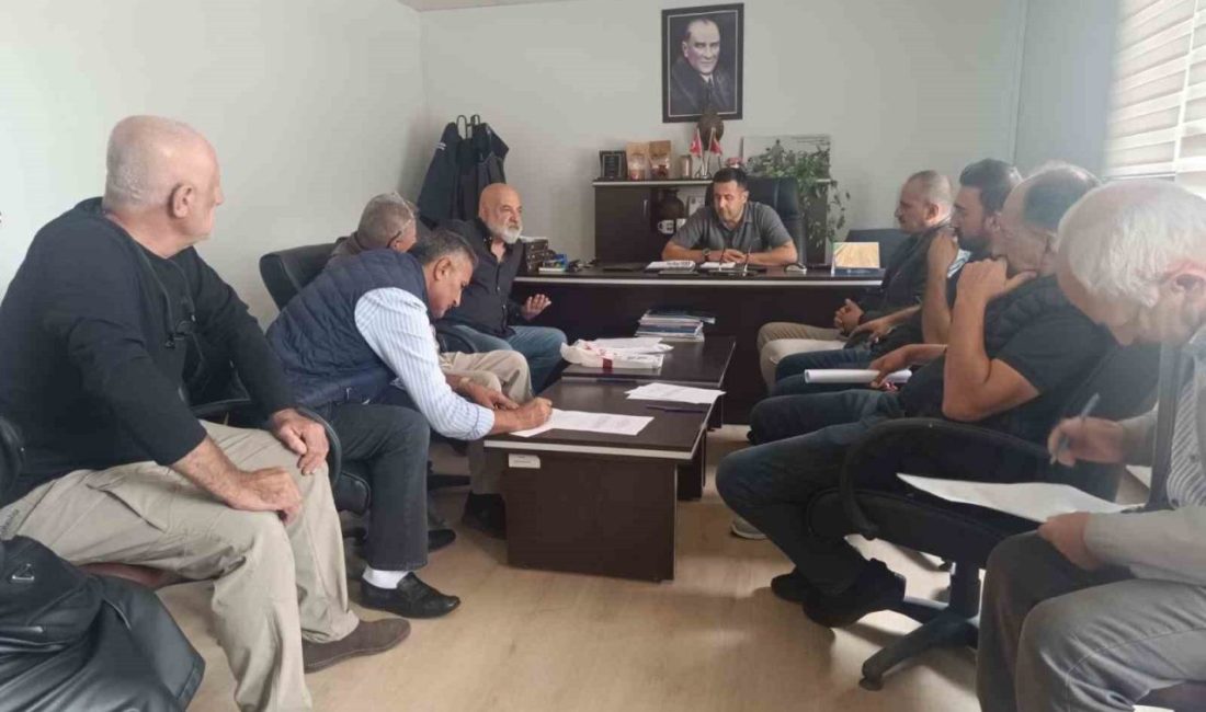 Bilecik’in Pazaryeri ilçesinde, Tarım ve Orman İlçe Müdürlüğü tarafından muhtarlara