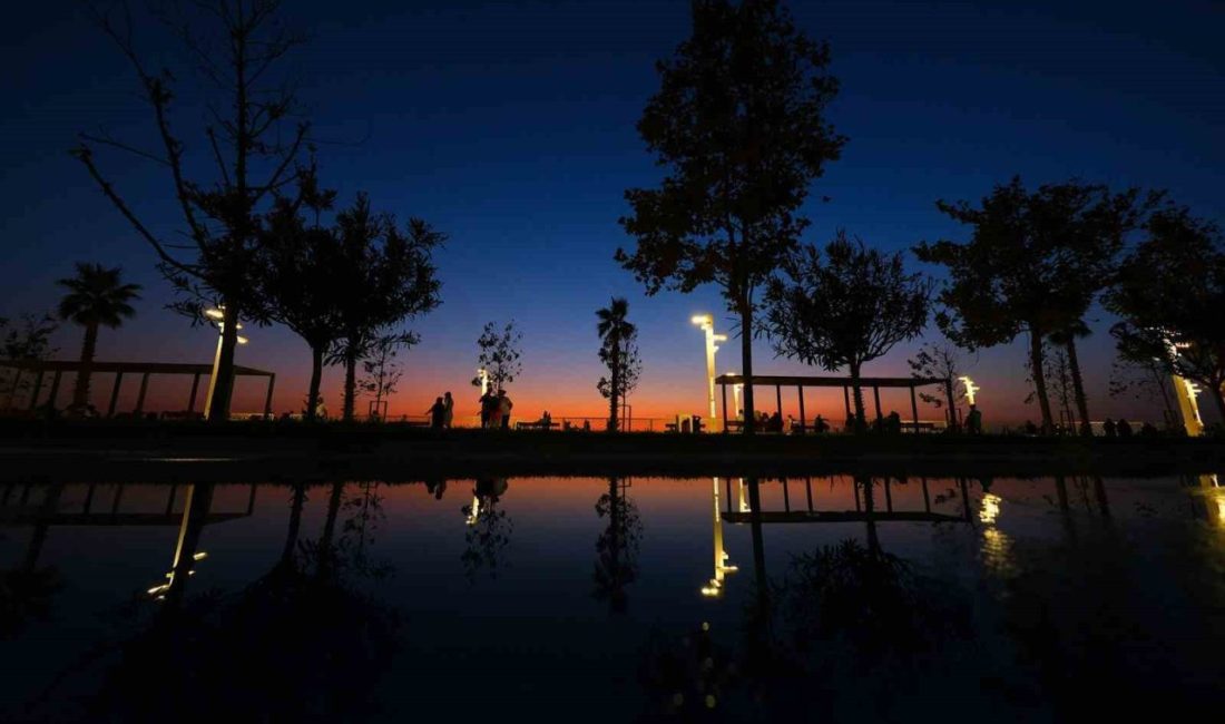 Sakarya’da nehrin Karadeniz’le kucaklaştığı ve gün batımının eşsiz manzaralar sunduğu