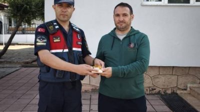 Bolu’da içerisinde yaklaşık 205 bin lira değerinde ziynet eşyası bulunan