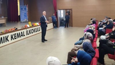 DÜZCE (İHA) – Düzce’de toplum yararına çalışma projesi çerçevesinde okullarda