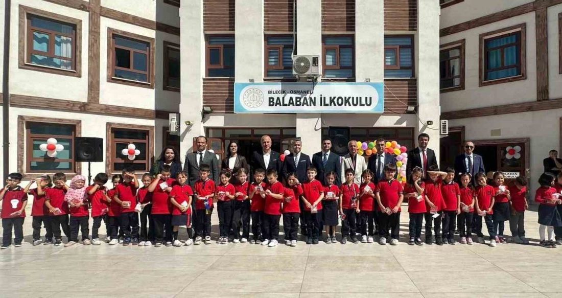 Osmaneli Kaymakamı Abdüssamed Kılıç, Balaban İlkokulu’nda öğrencilerle bir araya geldi.