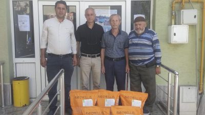Bilecik’in Osmaneli ilçesinde çiftçilere kanola tohumu desteği sağlandı. Tarım ve