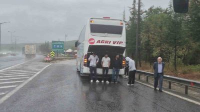 Düzce(İHA) – Anadolu Otoyolu Düzce kesiminde meydana gelen kazada 2