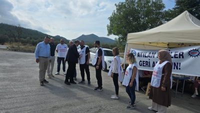 Bilecik’in Osmaneli ilçesinde faaliyet gösteren REHAU fabrikasında işten çıkarıldıklarını belirten