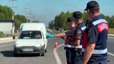 Sakarya’da jandarma ekiplerince son bir ay içerisinde aranan şahısların yakalanmasına