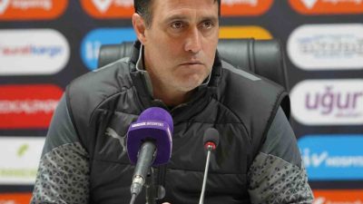 Teknik Direktör İrfan Buz ile yollarını ayıran Sakaryaspor, Serhat Sütlü