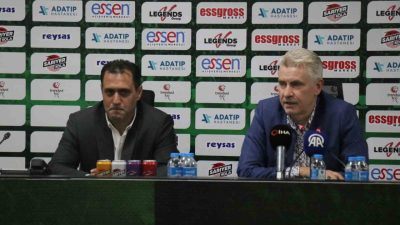 SAKARYA (İHA) – İrfan buz ile yollarını ayıran Sakaryaspor, teknik