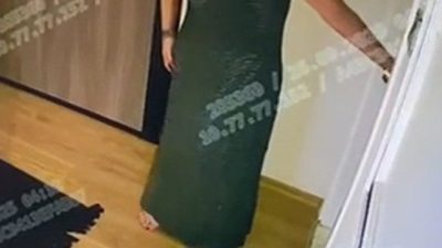 Yalova’nın Çınarcık ilçesinde 6. kattaki evinin terasından kızı ve kızının