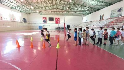 Bilecik’in Söğüt ilçesinde geleceğin sporcuları, kapsamlı eğitim programıyla yetişiyor. Söğütte