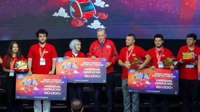 SUBÜ, Teknofest 2025’i 6 kategoride kazandığı 9 ödül ile tamamladı.