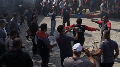 DÜZCE (İHA) – Düzce Belediyesi Temizlik İşleri Müdürlüğü personeli yeni