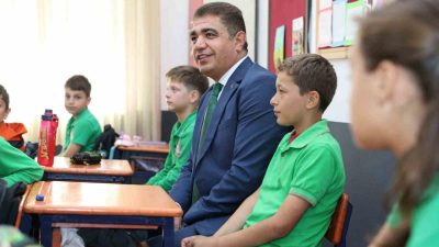 DÜZCE (İHA) – Düzce Valisi Selçuk Aslan, Beşiktaş taraftarları tarafından