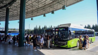 Kocaeli Büyükşehir Belediyesi, yaz sezonunda hizmet veren “800CK” kodlu otobüs