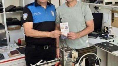 Bozüyük İlçe Emniyet Müdürlüğü ekipleri, vatandaşlara dolandırıcılık uyarısı yaptı. Bilecik’in