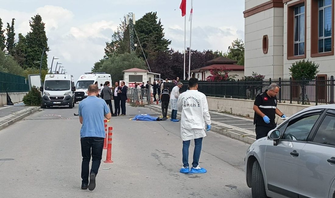 Yalova’da adliye önünde silahlı saldırı sonucu bir kişi hayatını kaybetti,