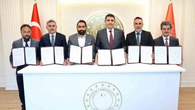 DÜZCE (İHA) – Düzce’de daha önce yangında hasar görüp yıkılan