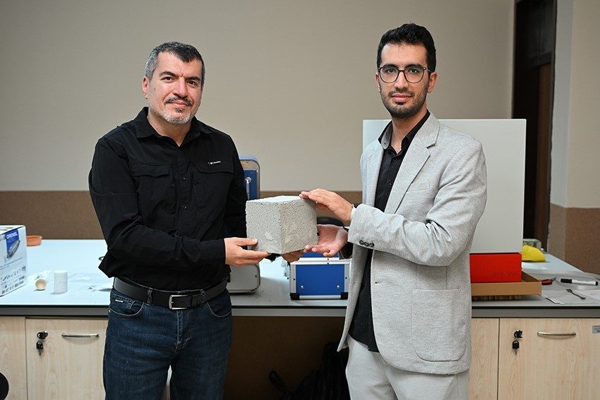 3 üniversite tarafından geliştirilen güçlendirilmiş köpük beton tescillendi Kastamonu Üniversitesi, Karamanoğlu Mehmetbey Üniversitesi ve Atatürk Üniversitesi’nin geliştirdiği güçlendirilen