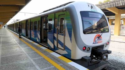 Adapazarı-Arifiye hattında seferlerine geçen yıl yeniden başlayan ADARAY, bir yılda