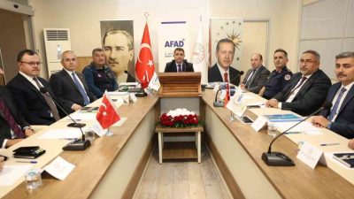 DÜZCE (İHA) – Düzce İl AFAD Müdürlüğü Toplantı Salonu’nda Afet