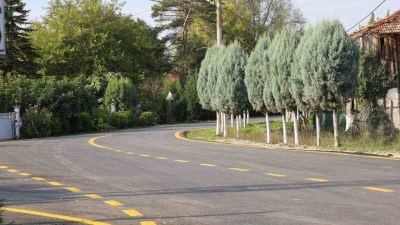 Sakarya Büyükşehir Belediyesi, asfalt ve yol yapım mesaisi çerçevesinde Akyazı