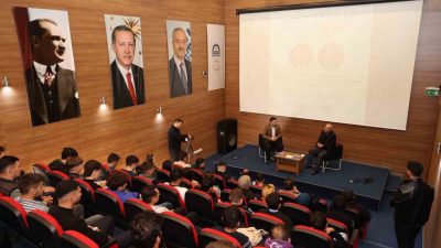 Gebze Belediye Başkanı Zinnur Büyükgöz, Beylikbağı Bilim Sanat Merkezi’nde gençlerle