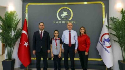 Düzce Belediye Başkanı Dr. Faruk Özlü, Spor Akademisi adına katıldığı