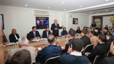 Düzce Belediye Başkanı Dr. Faruk Özlü, AK Parti il yönetim