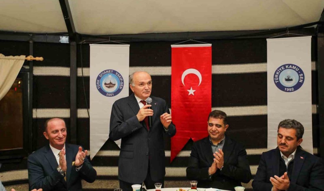 Başkan Özlü seçim öncesi verdiği sözü tutuyor DÜZCE(İHA) – Düzce Belediye Başkanı Dr. Faruk Özlü, din görevlileriyle