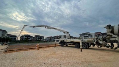 Yeşiltepe Mahallesinde çocuklara basketbol sahası sözü veren Erenler Belediye Başkanı