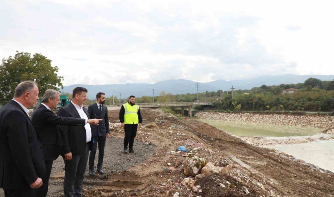 Sakarya Büyükşehir Belediye Başkanı Yusuf Alemdar ile birlikte Kızılelma Millet