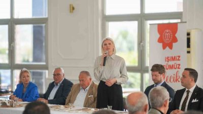 Bilecik Belediye Başkanı Melek Mızrak Subaşı, bir araya geldiği mahalle