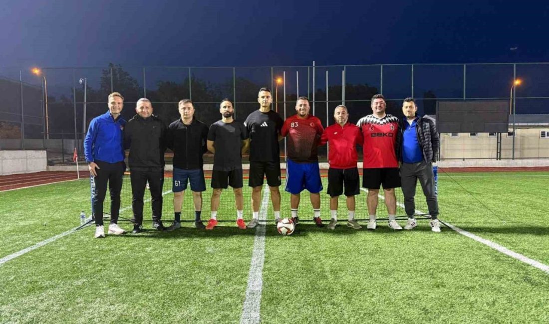 Bilecik emniyet takımı grup finallerine yükseldi Bilecik’te düzenlenen 3. Kamu Spor Oyunları Ayak Tenisi Müsabakaları, çekişmeli