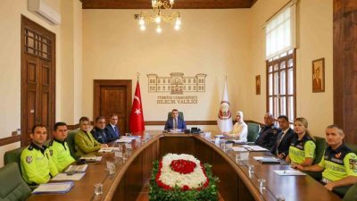 Bilecik Valisi Faik Oktay Sözer, 81 ilin valisinin katıldığı ‘Karayolu